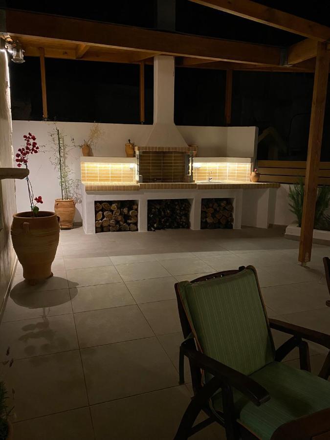 Avli House Vori Villa Buitenkant foto