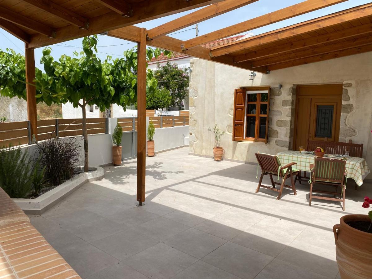 Avli House Vori Villa Buitenkant foto