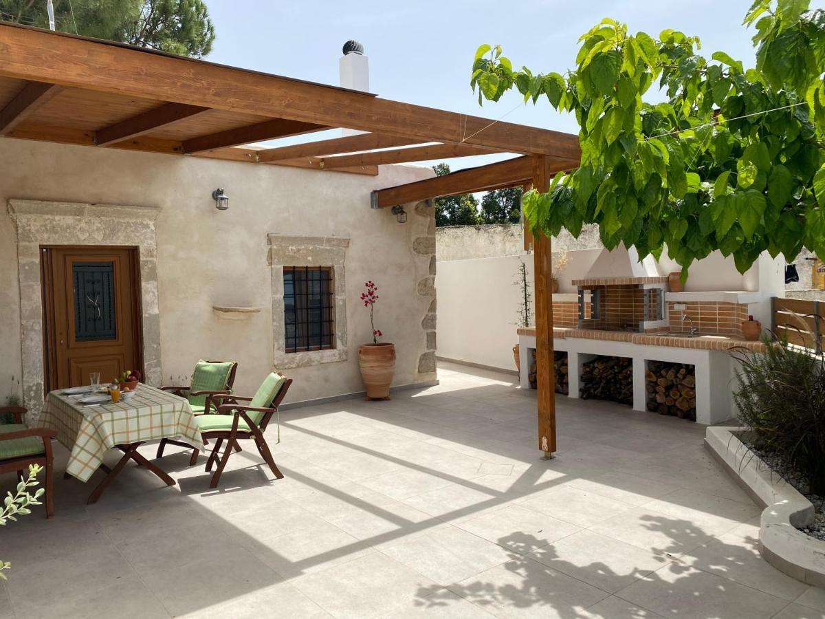 Avli House Vori Villa Buitenkant foto