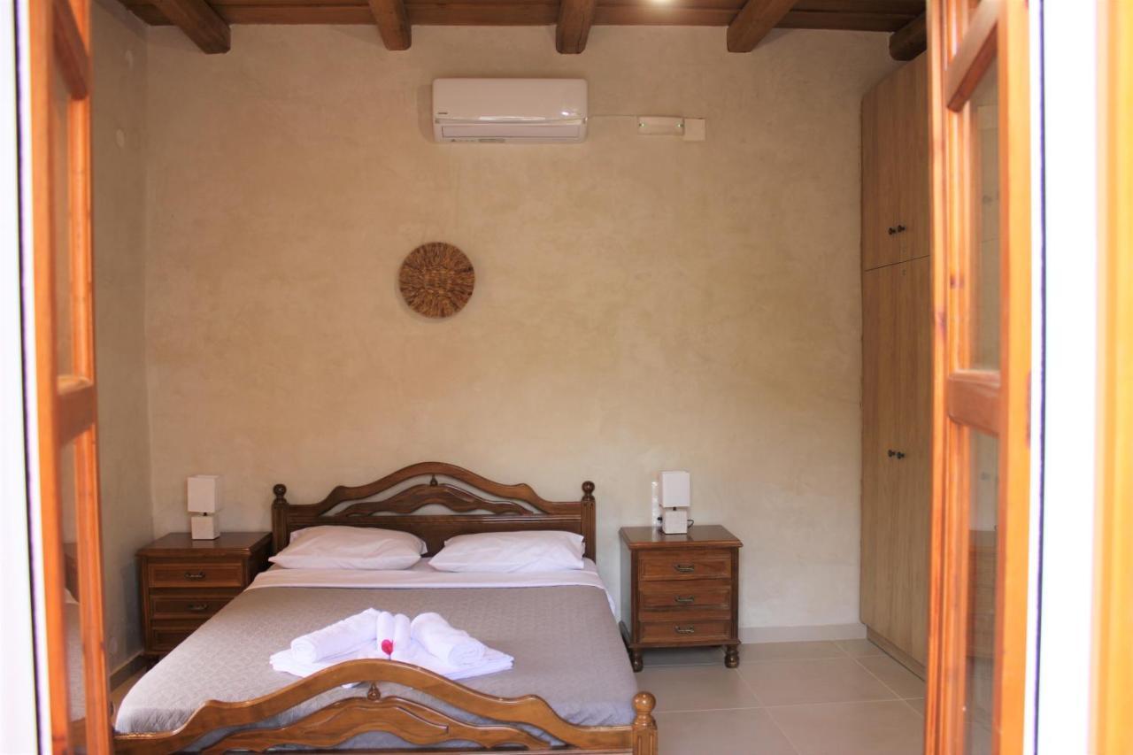 Avli House Vori Villa Buitenkant foto